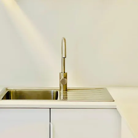 Canaryislandshost L *