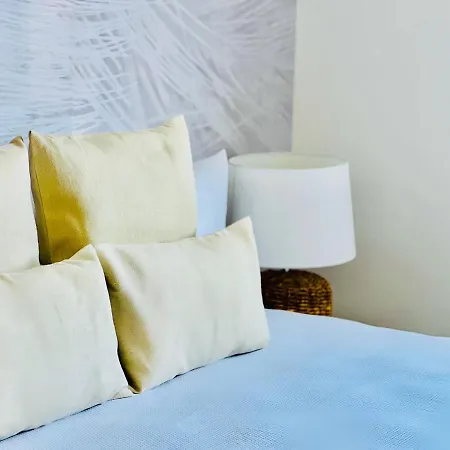 Canaryislandshost L * Playa Blanca (Lanzarote)